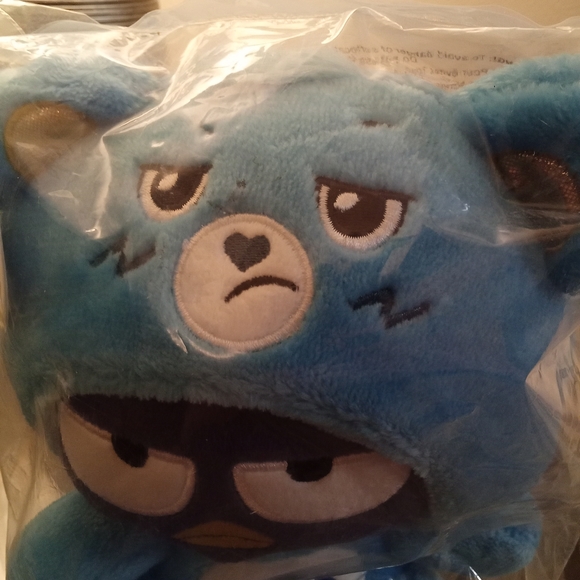 Hello Kitty Badtz Maru + Carebears Grumpy Bear costume - Picture 8 of 9